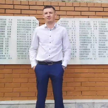 Mansur, 42Russia