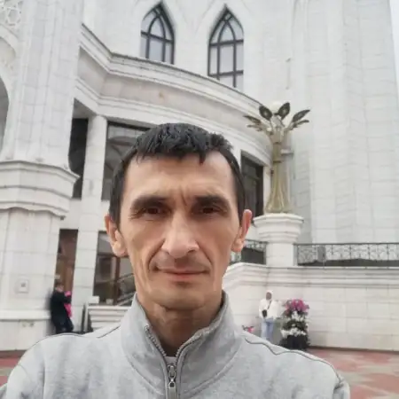 Ramil, 48Russia 