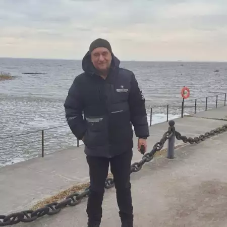 Salih, 51Russia