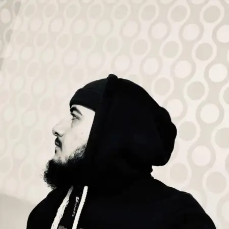 Ali, 25Russia