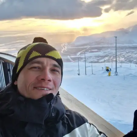 Ildar, 41Russia 