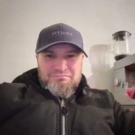 Marat, 52Russia 