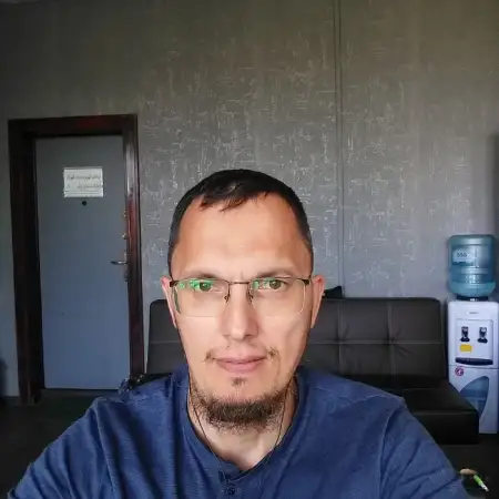 Irek, 49Russia