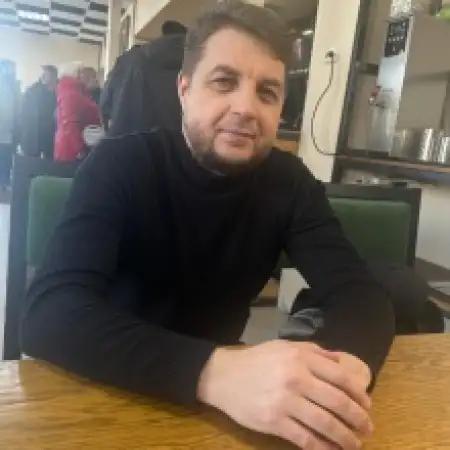 Nail, 51 Russia