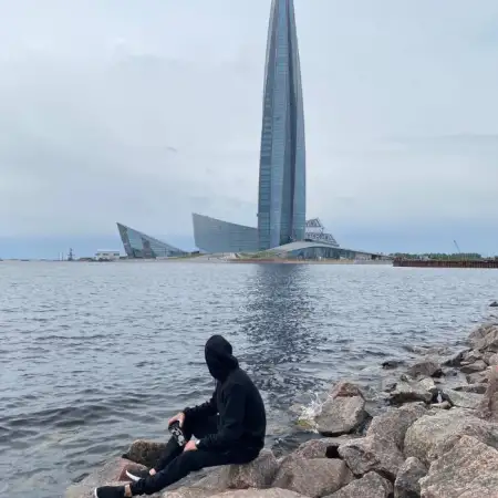 Nasser, 32Russia 