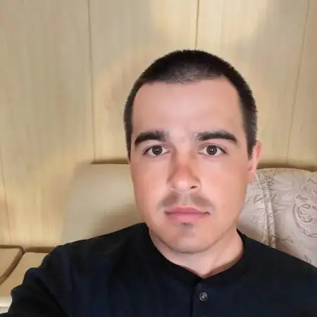 Albert, 37Russia 