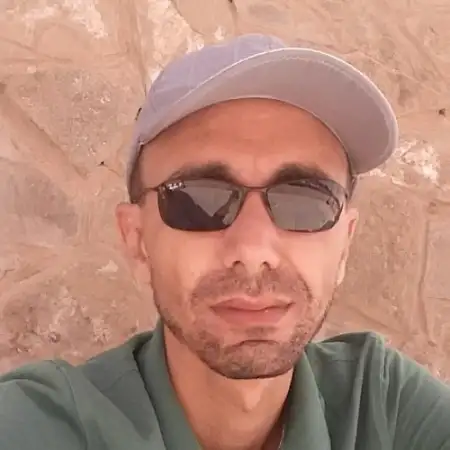 Rachid, 42Algeria 