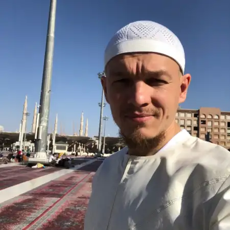 Rustem, 37Russia 