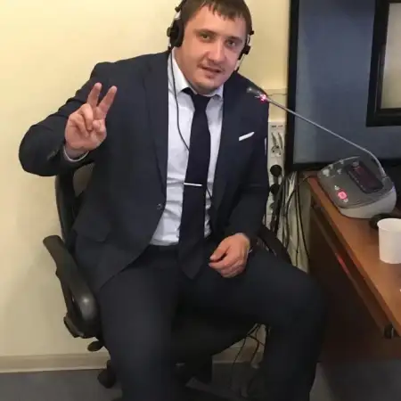 Abu Ismail, 40Russia