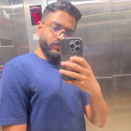 Hassan, 30Saudi Arabia