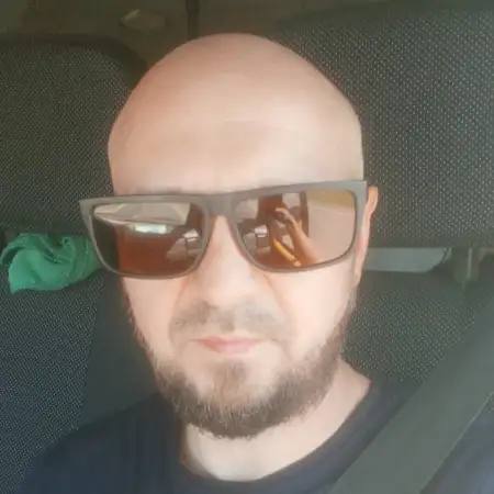 Albert, 42Russia
