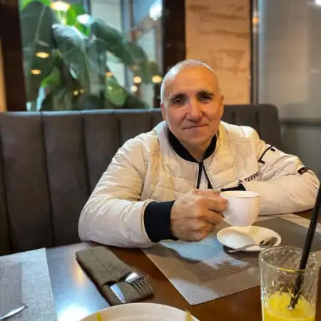 Irek, 52Russia 