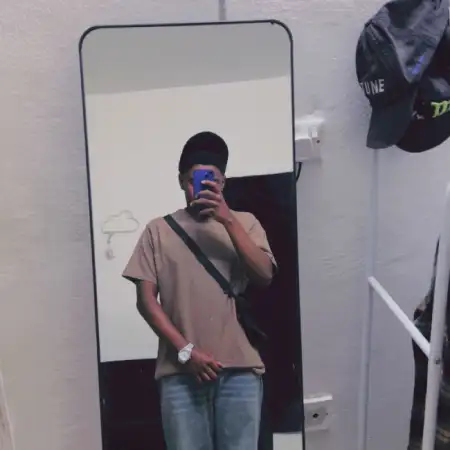 waleed, 25Saudi Arabia