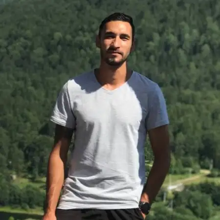Ilnur, 33Russia