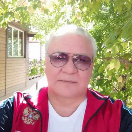 Rafik, 53Russia 