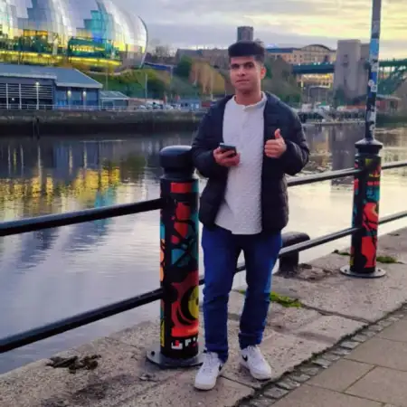 SAM, 46UK 