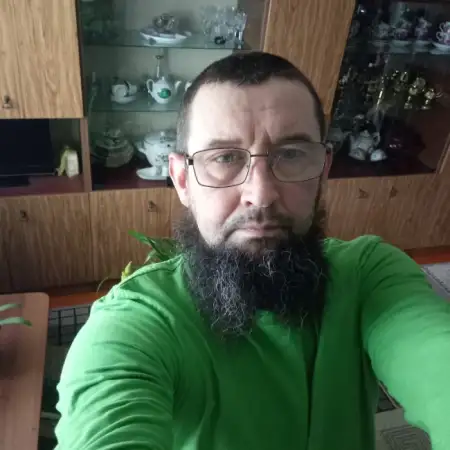 Rinat, 48Russia 