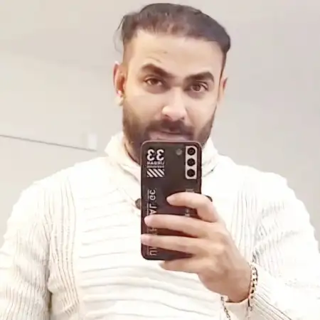 Zia, 36Pakistan
