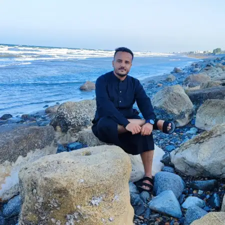 Hesham, 39Yemen 