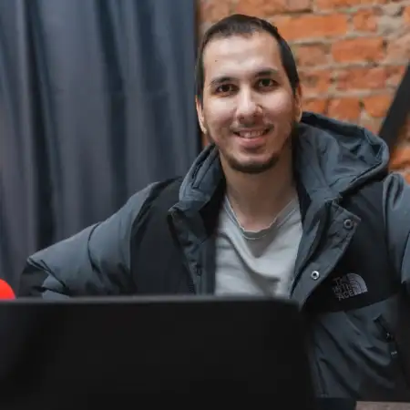 Zobir, 28Russia 