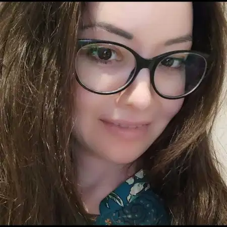 Diana, 42UAE (United Arab Emirates) 