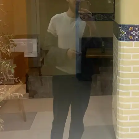 Yuriy, 26Russia 