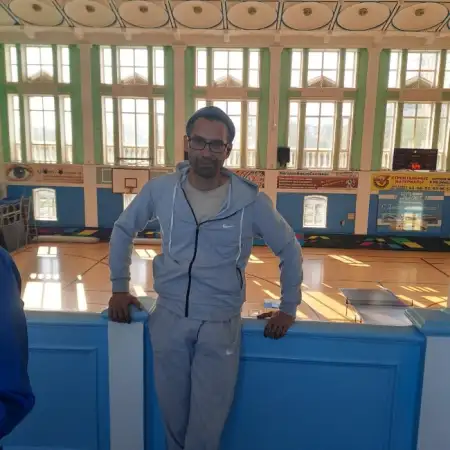 Zufar, 44Russia 