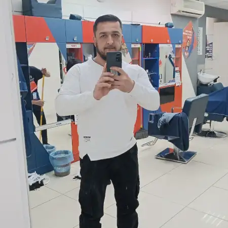 Akmal, 43Russia