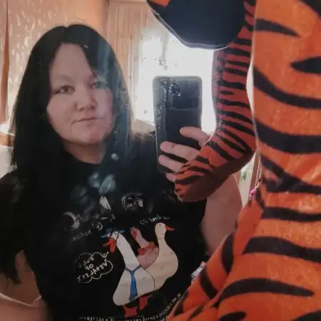 Almira, 33Russia 