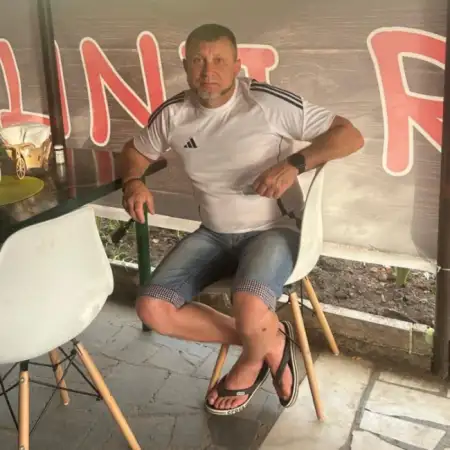 Amir, 43Russia 