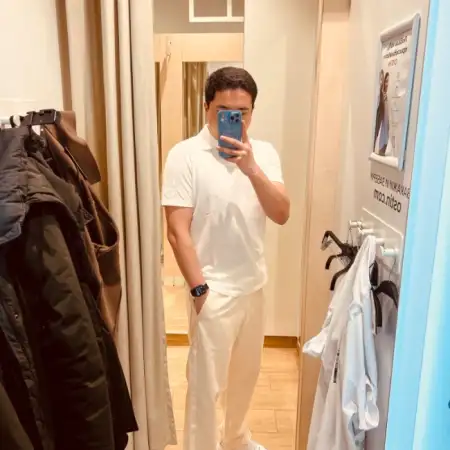 Shuhrat, 32Russia