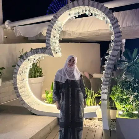 Fatima, 40Algeria 