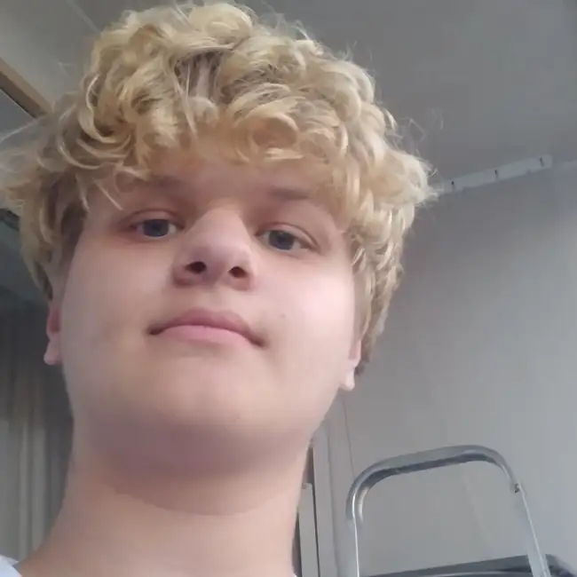Yan, 19, Belarus - Meet Nikah