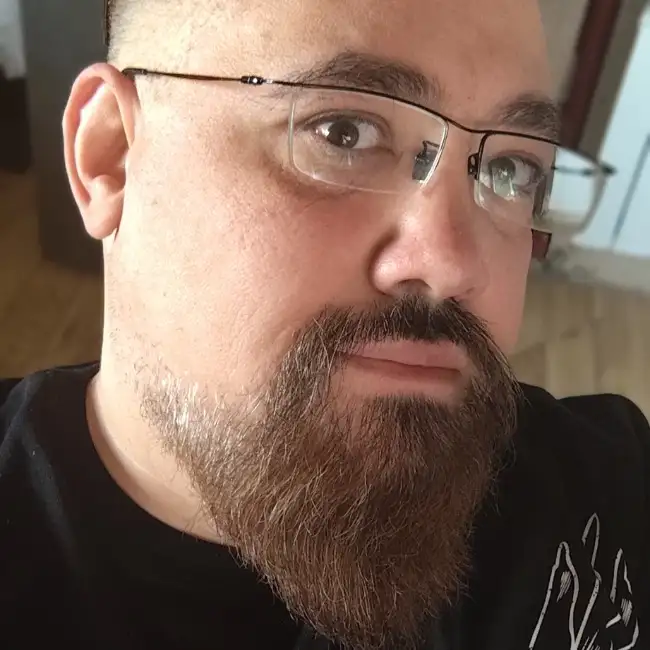 Hussein, 46, Belarus - Meet Nikah
