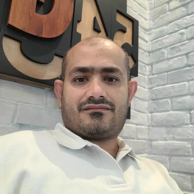 Emad, 40