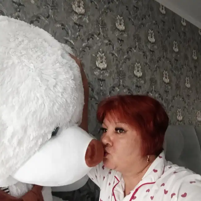 Ruzanna · 53 ·           