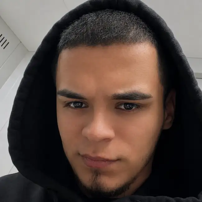 Hus, 26, Russia - Meet Nikah